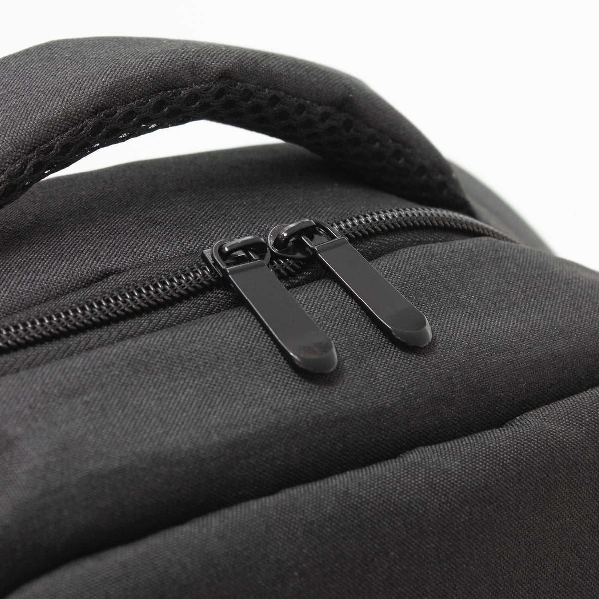 MOCHILA POLIESTER AADLUX