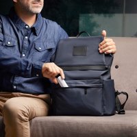 MOCHILA POLIURETANO EJECUTIVA DADZEN